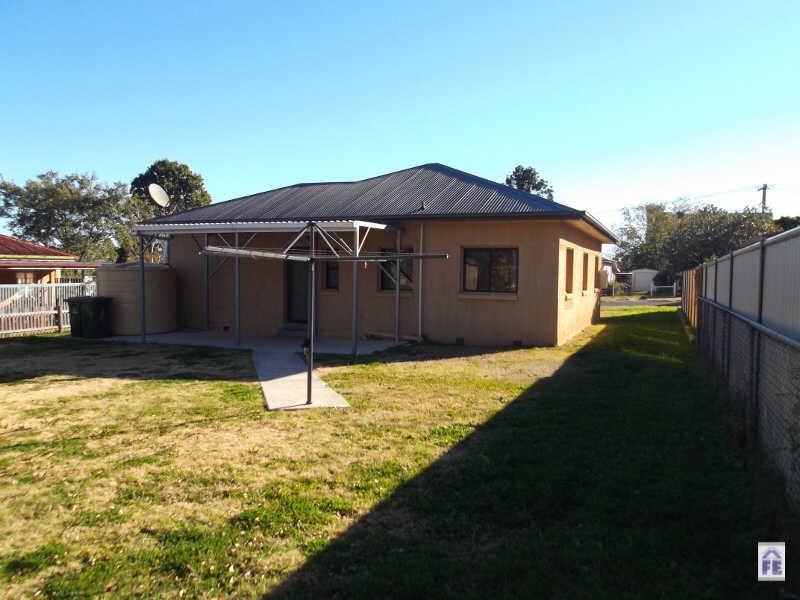 4 Moonya Street, Kingaroy QLD 4610