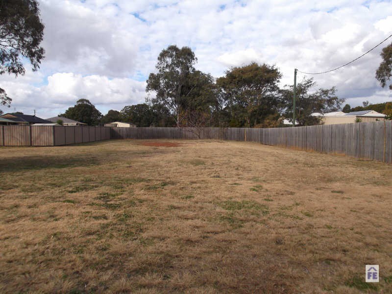 16 Hodge Street, Kingaroy QLD 4610