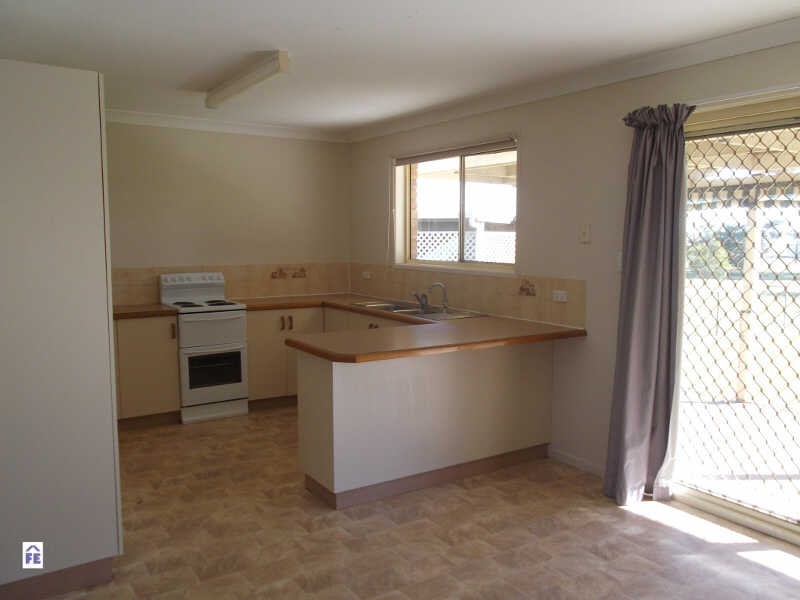 5 Nevin Court, Kingaroy QLD 4610