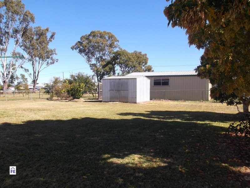 5 Nevin Court, Kingaroy QLD 4610