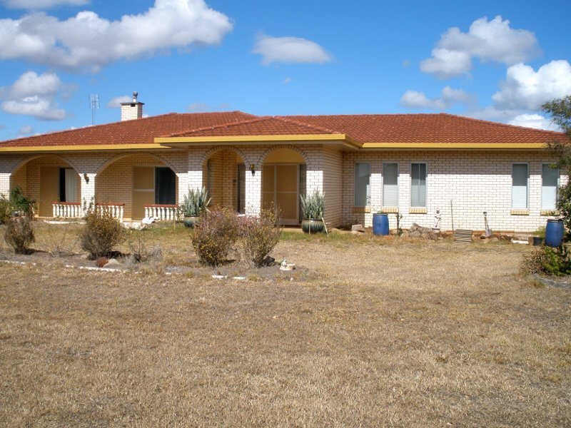 41 Cants Road, Wooroolin QLD 4608