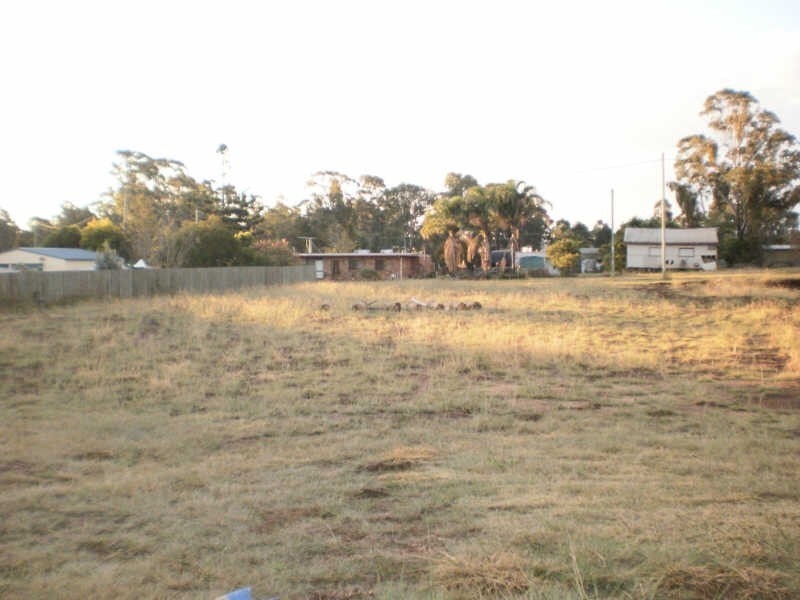 4 Reen Street, Kingaroy QLD 4610