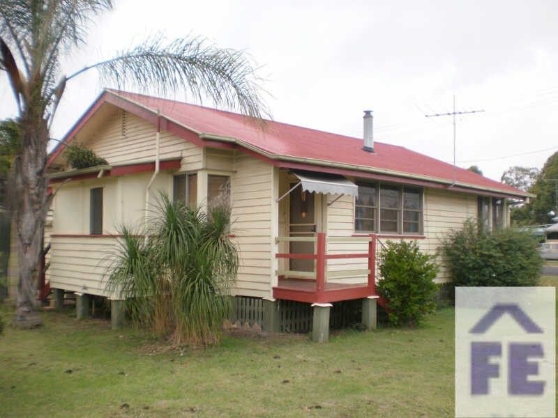 38 Albert Street, Kingaroy QLD 4610