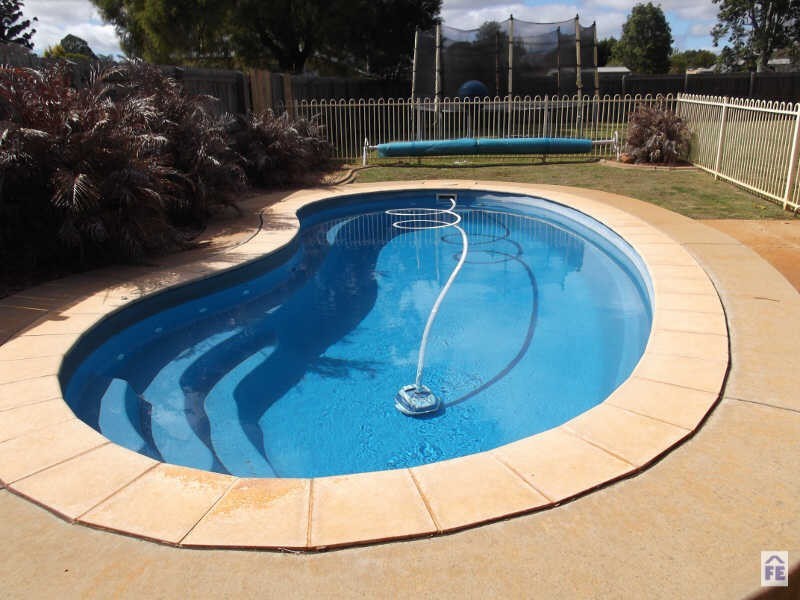 66 Walter Road, Kingaroy QLD 4610
