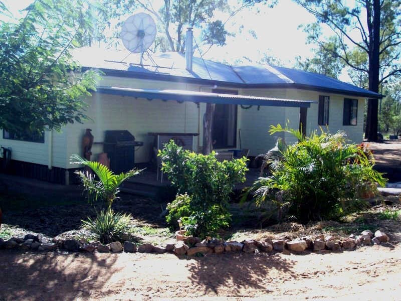 33 Farr Court, Wattle Camp QLD 4615