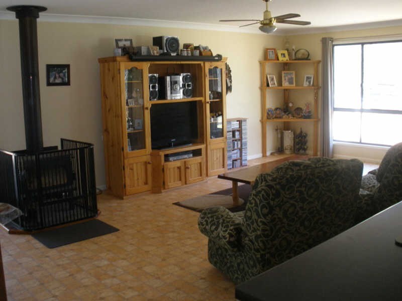 33 Farr Court, Wattle Camp QLD 4615
