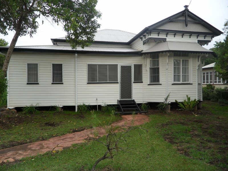 46 Edward Street, Kingaroy QLD 4610