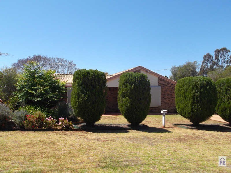 5 Nolan Drive, Kingaroy QLD 4610