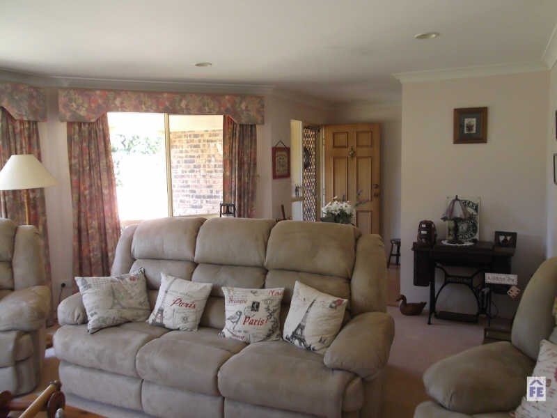 13 Gumtree Drive, Kingaroy QLD 4610