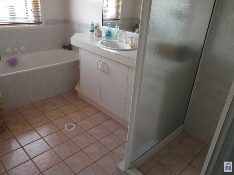 13 Gumtree Drive, Kingaroy QLD 4610