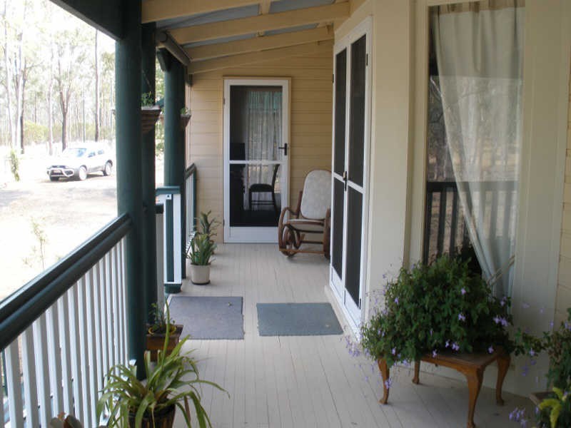 27 Farr Court, Wattle Camp QLD 4615