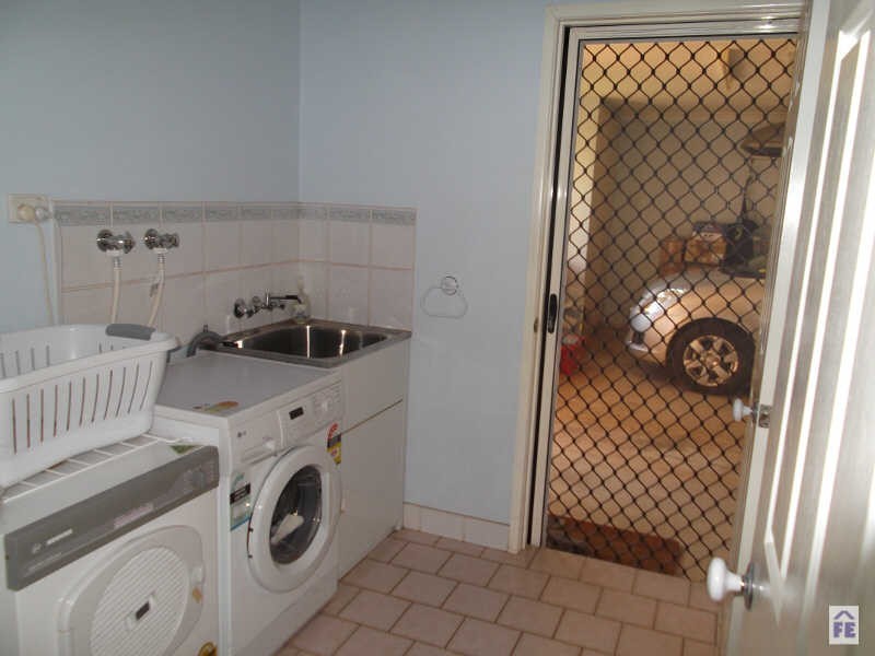 1 Grant Ave, Kingaroy QLD 4610