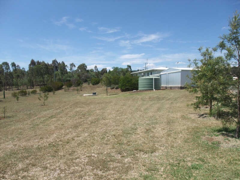 4 Elizabeth Place, Proston QLD 4613