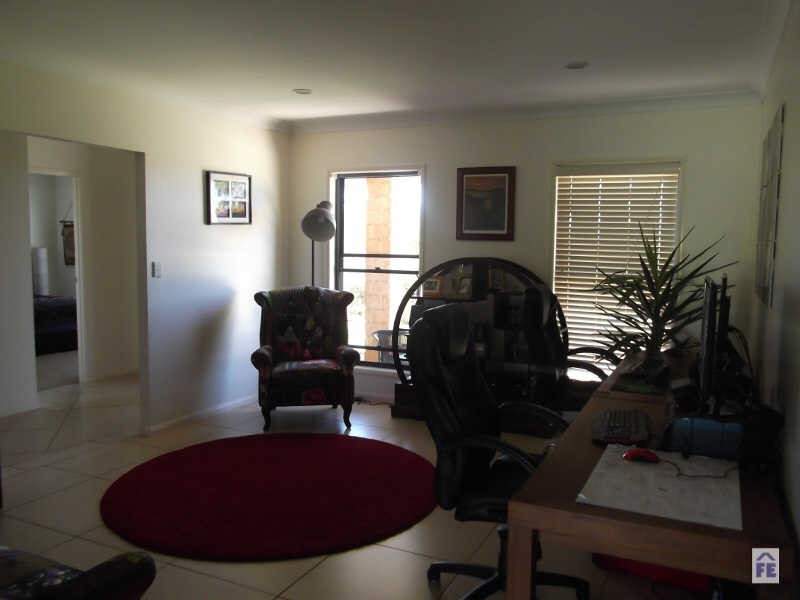 33-35 Premier Drive, Kingaroy QLD 4610