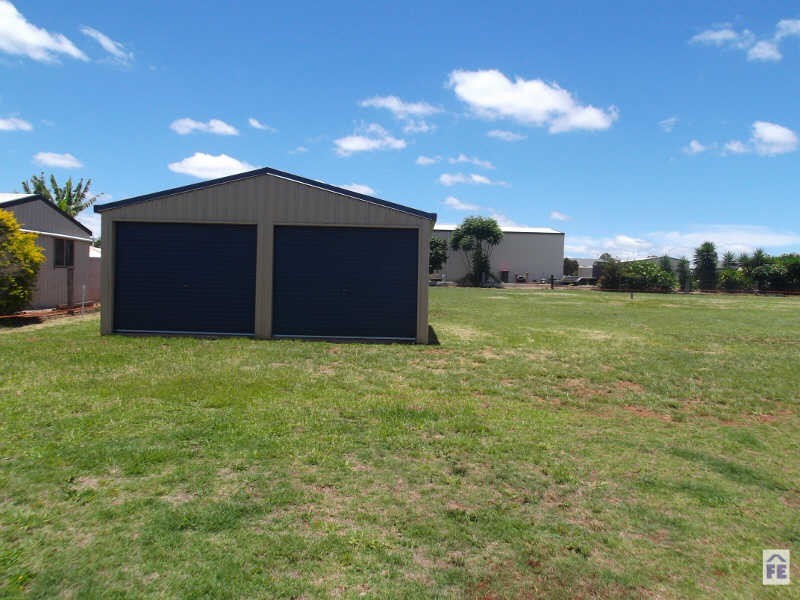 33-35 Premier Drive, Kingaroy QLD 4610