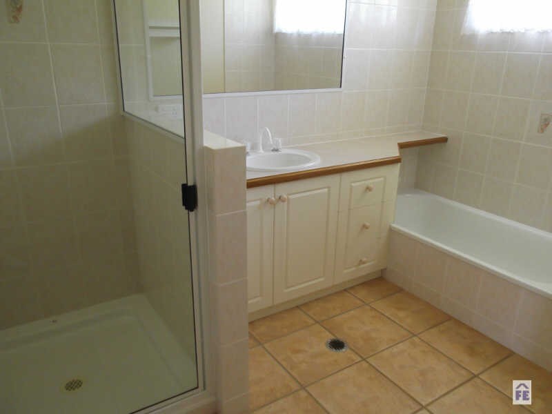 33 Couchmans Road, Kingaroy QLD 4610