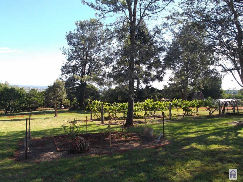 33 Couchmans Road, Kingaroy QLD 4610