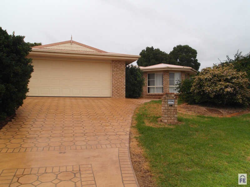 60 Cowie Drive, Kingaroy QLD 4610