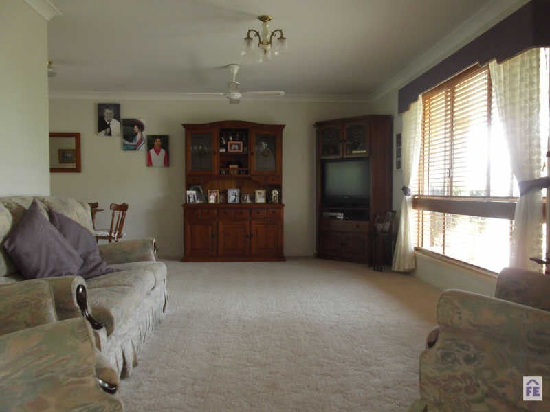 6 Wattle Street, Kingaroy QLD 4610