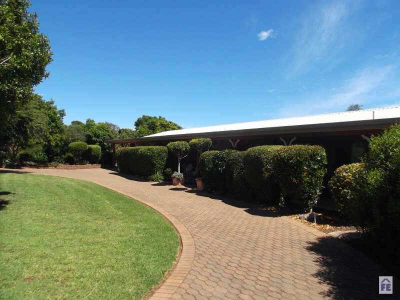 8 Tarong Drive, Kingaroy QLD 4610