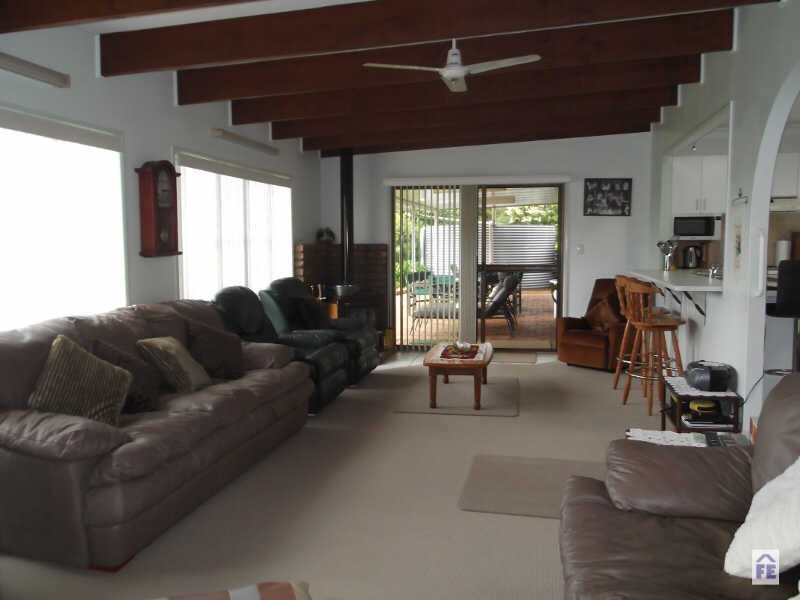 8 Tarong Drive, Kingaroy QLD 4610