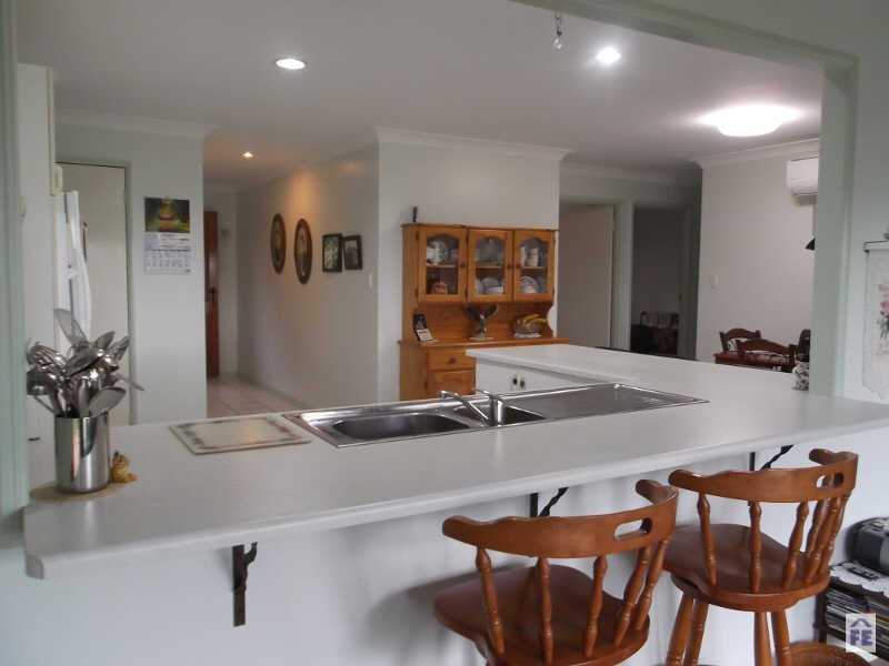 8 Tarong Drive, Kingaroy QLD 4610