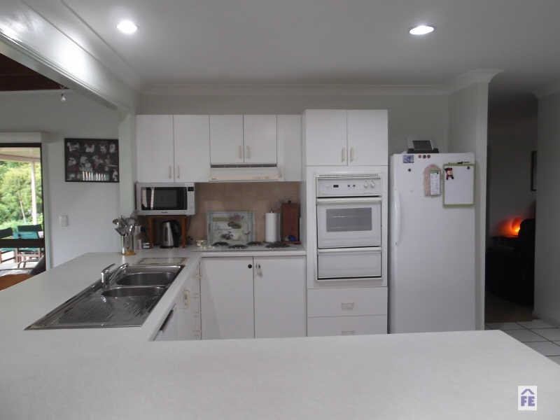 8 Tarong Drive, Kingaroy QLD 4610