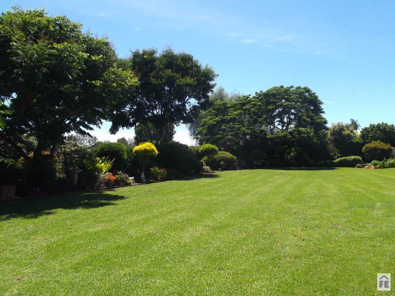 8 Tarong Drive, Kingaroy QLD 4610