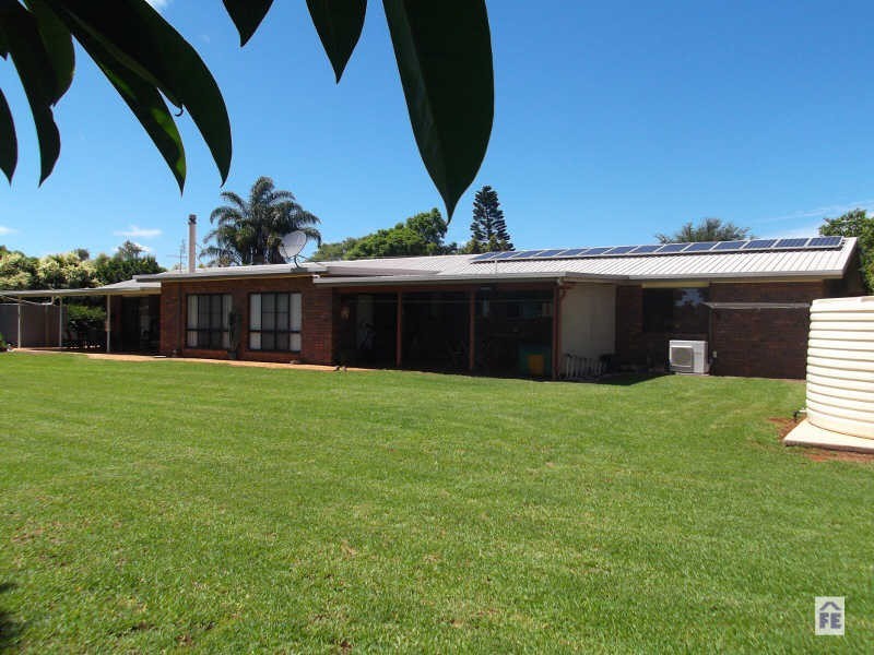 8 Tarong Drive, Kingaroy QLD 4610