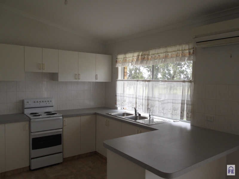 10 Banksia Drive, Kingaroy QLD 4610