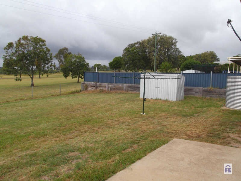 10 Banksia Drive, Kingaroy QLD 4610