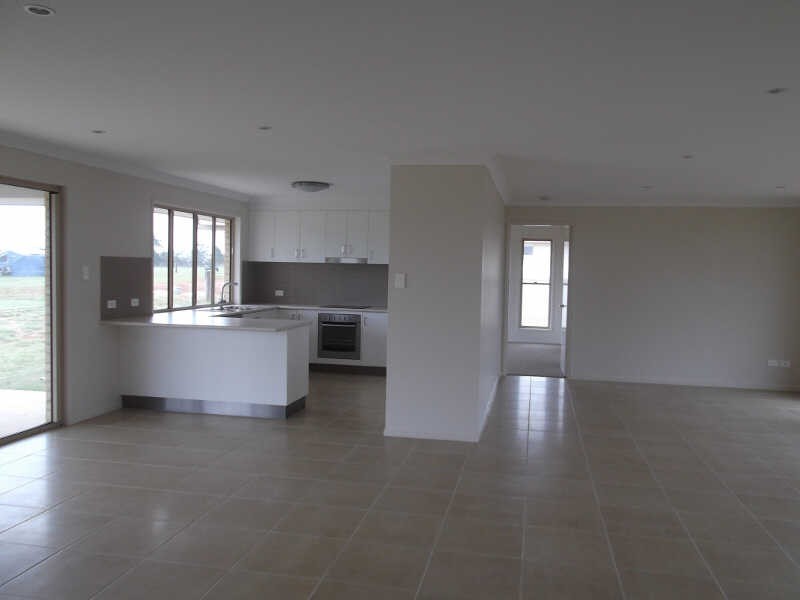 110-112 Rosella Parade, Kingaroy QLD 4610