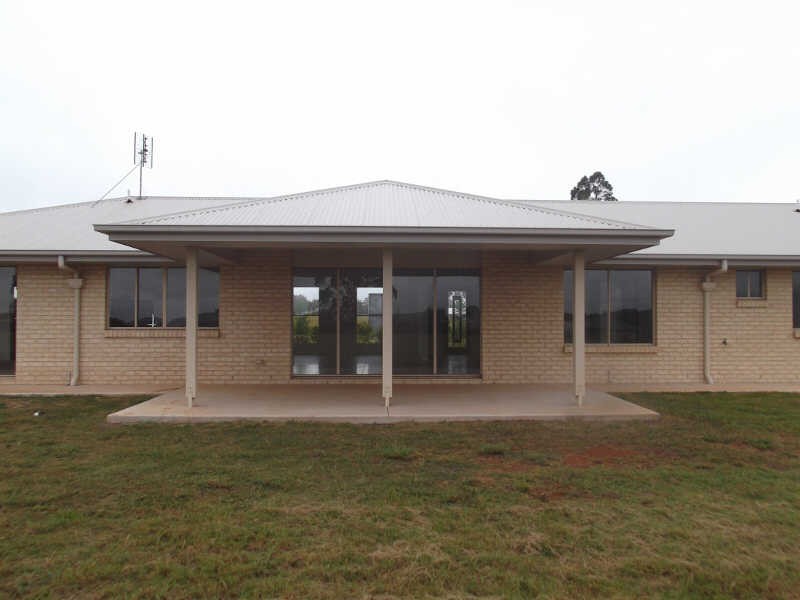 110-112 Rosella Parade, Kingaroy QLD 4610