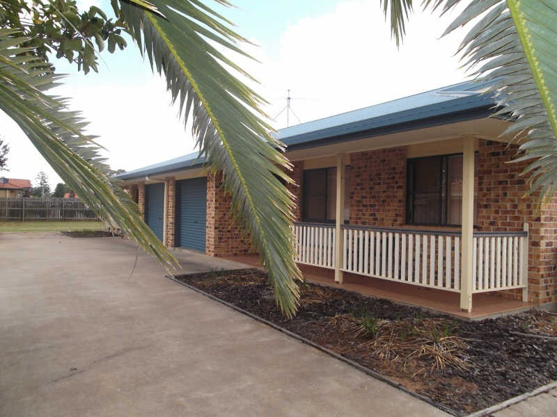 17 Martin Place, Kingaroy QLD 4610