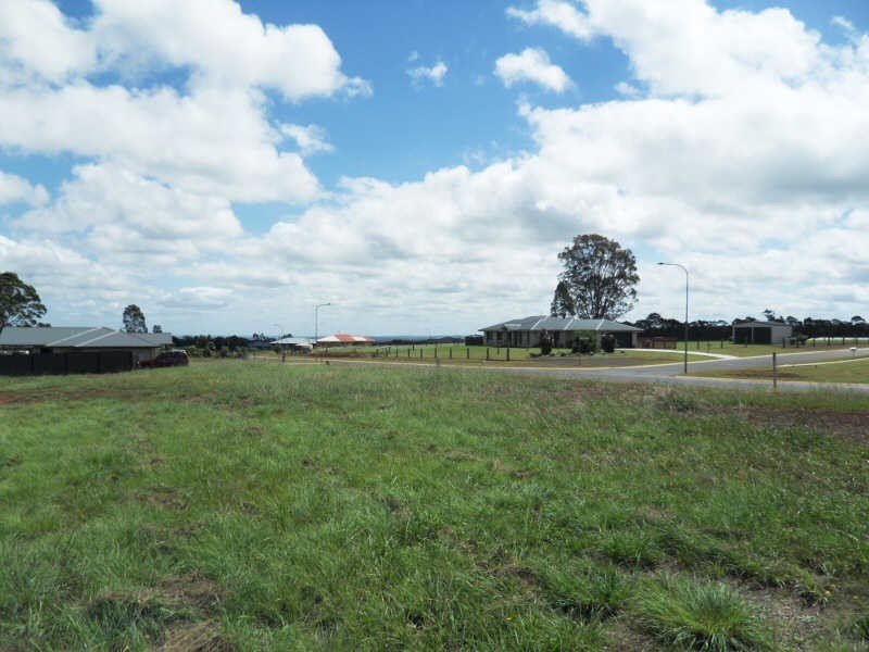 9-11 Lorikeet Circuit, Kingaroy QLD 4610