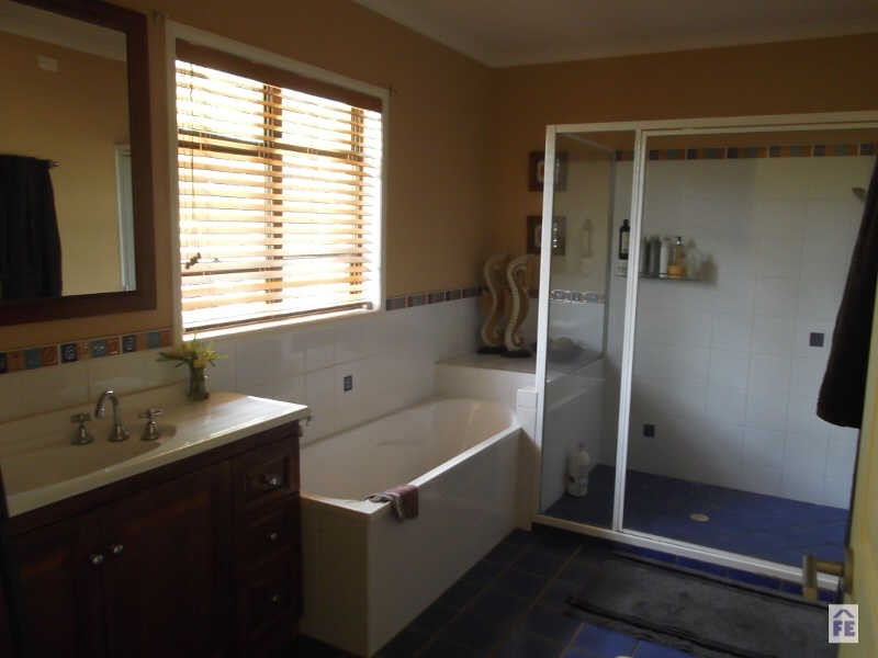 210 Lankowskis Road, Taabinga QLD 4610