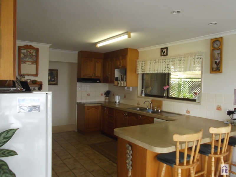 18 Adermann Drive, Kingaroy QLD 4610