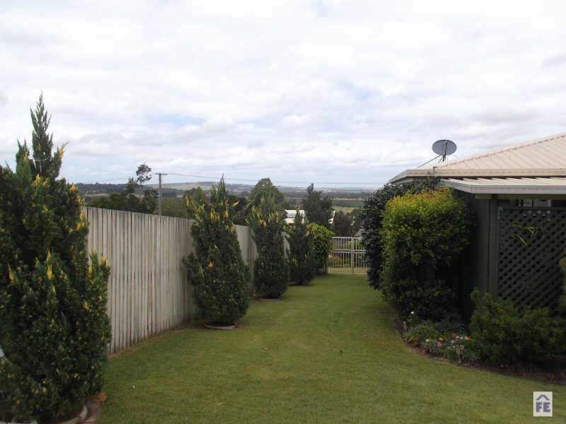 18 Adermann Drive, Kingaroy QLD 4610