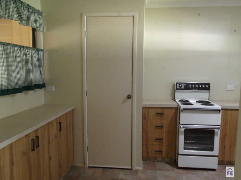 17 Fairview Drive, Kingaroy QLD 4610