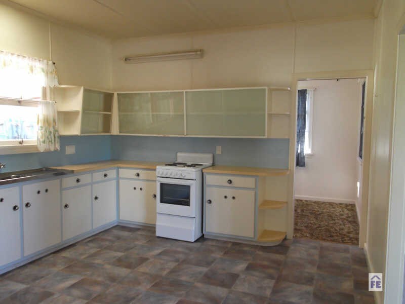 24 Fitzroy Street, Kingaroy QLD 4610