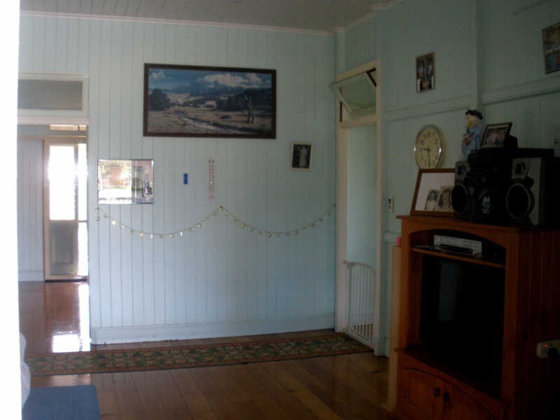 27 Rodney Street, Proston QLD 4613