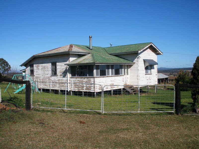 245 Woods Road, Wooroolin QLD 4608