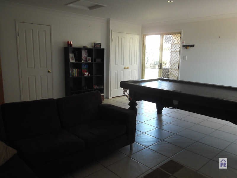 4 Hillview Parade, Kingaroy QLD 4610