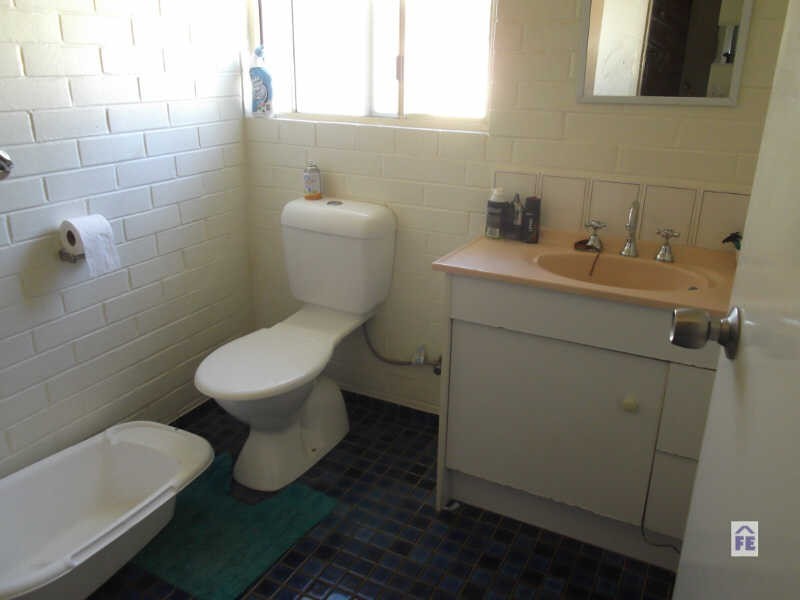 2/1 Rae Street, Kingaroy QLD 4610