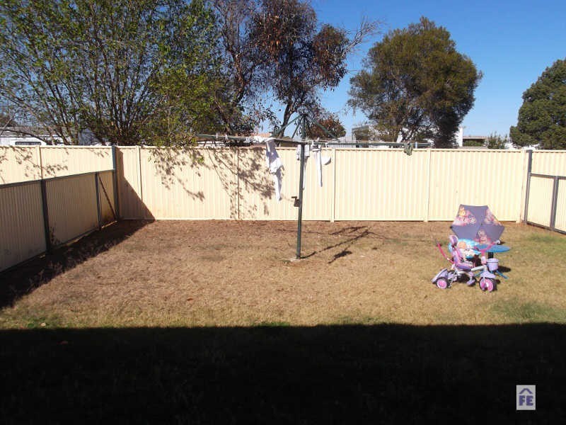 2/1 Rae Street, Kingaroy QLD 4610