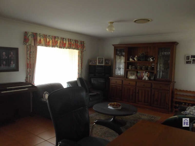 15 Couchmans Road, Kingaroy QLD 4610