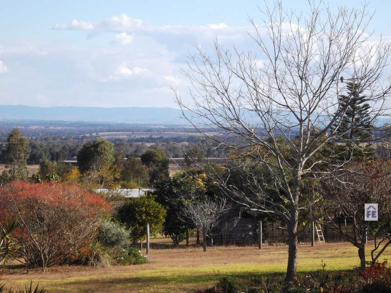 15 Couchmans Road, Kingaroy QLD 4610