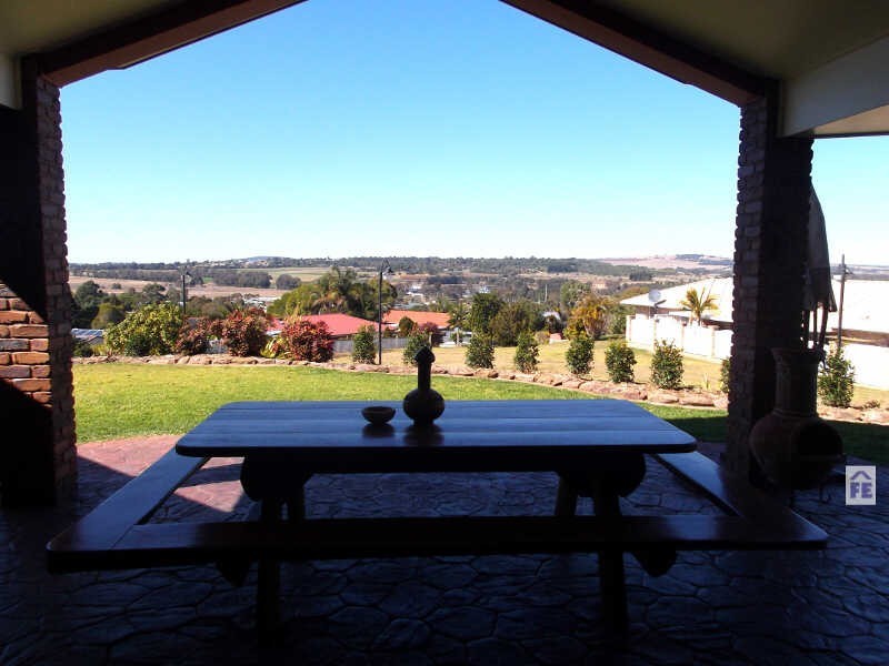 4 Freeman Court, Kingaroy QLD 4610