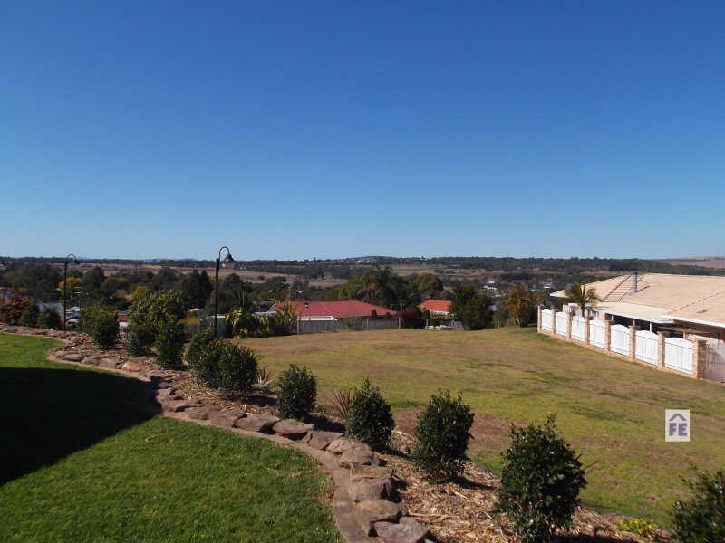 4 Freeman Court, Kingaroy QLD 4610