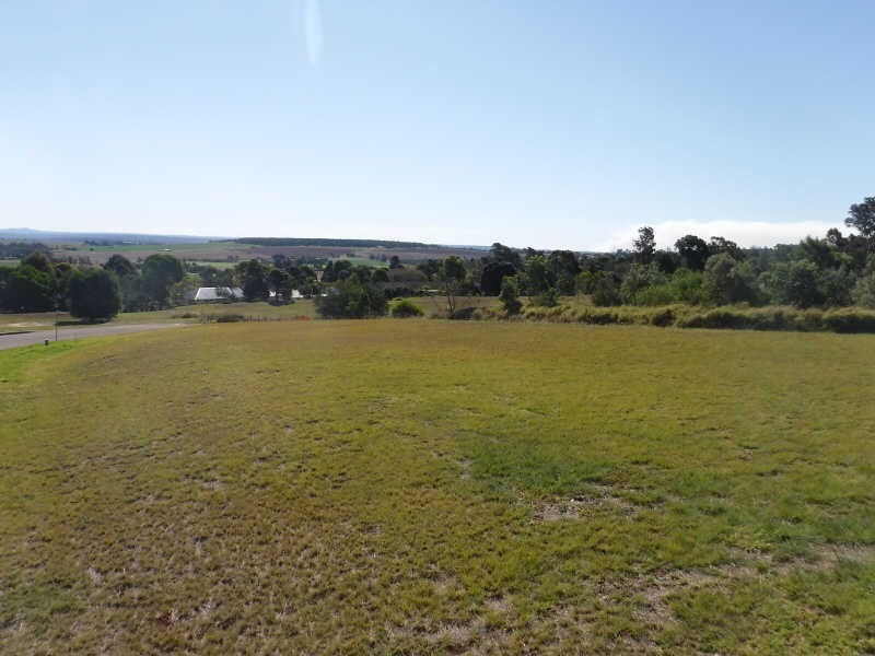 29 Bernard Crescent, Kingaroy QLD 4610